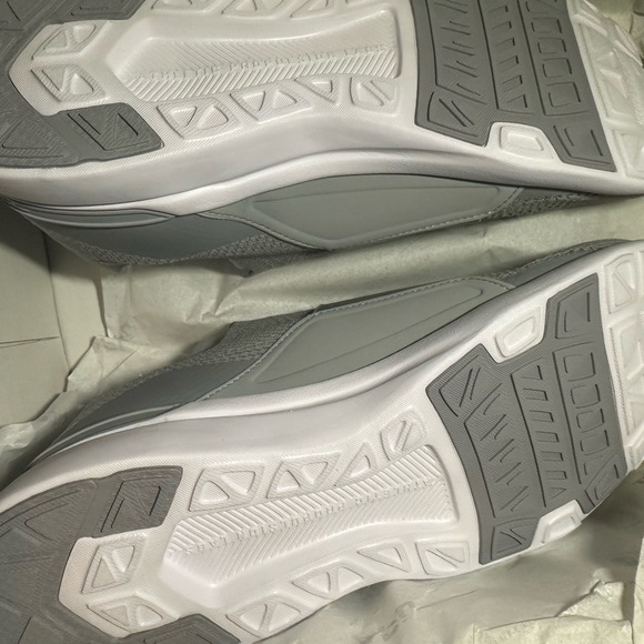 APL: Athletic Propulsion Labs TechLoom Bliss Running Sneakers - Picture 13 of 16